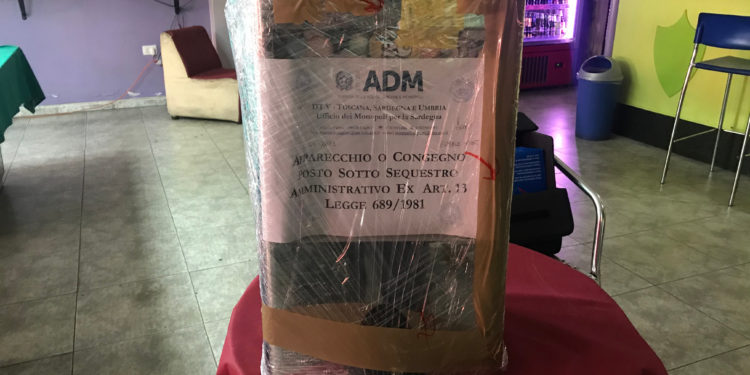 I funzionari ADM di Cagliari e Oristano hanno sequestrato in un esercizio di Capoterra un apparecchio da intrattenimento