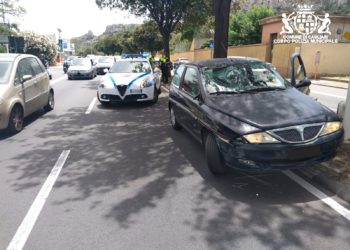 Cagliari: incidente stradale al Poetto, un ferito ricoverato in codice rosso