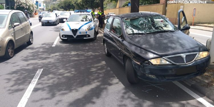 Cagliari: incidente stradale al Poetto, un ferito ricoverato in codice rosso