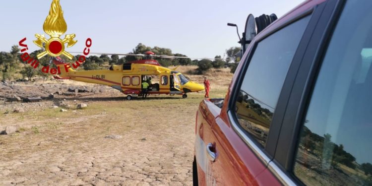 Tula: pescatore travolto dalla sua auto, intervengono i vigili del fuoco