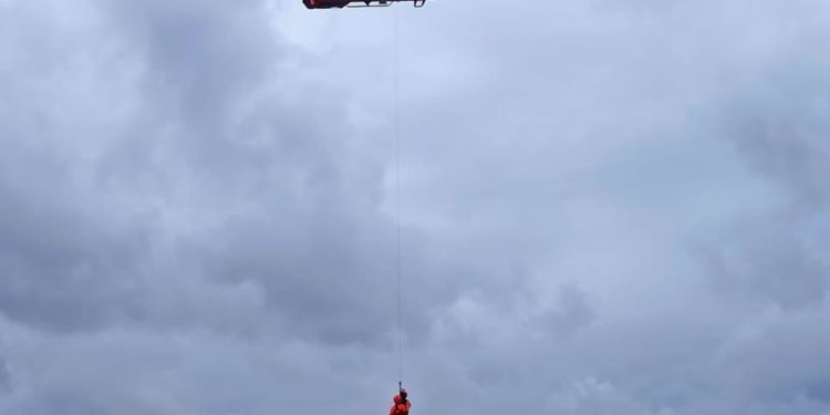 Uri: in azione il nuovo elicottero del reparto volo dei vigili del fuoco di Alghero