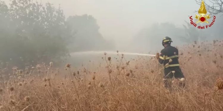 Incendi in Sardegna: nuovi fronti nell’Oristanese