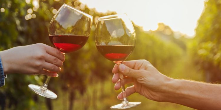 “Cin Cin Cannonau”: la mostra itinerante arriva a Santa Teresa di Gallura