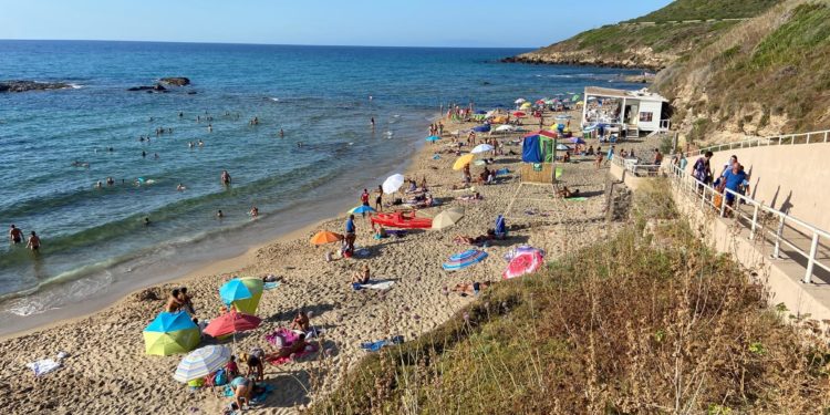 Castelsardo: Bandiera Verde per la spiaggia “Sacro Cuore/Ampurias”