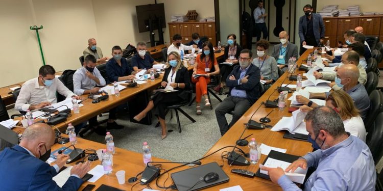 Commissione Bilancio: approvata, con l’astensione della minoranza, la riprogrammazione di fondi europei per oltre 300 milioni di euro