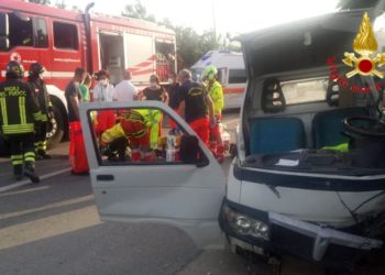 Tertenia: incidente stradale in località “Micheli”, intervengono i vigili del fuoco