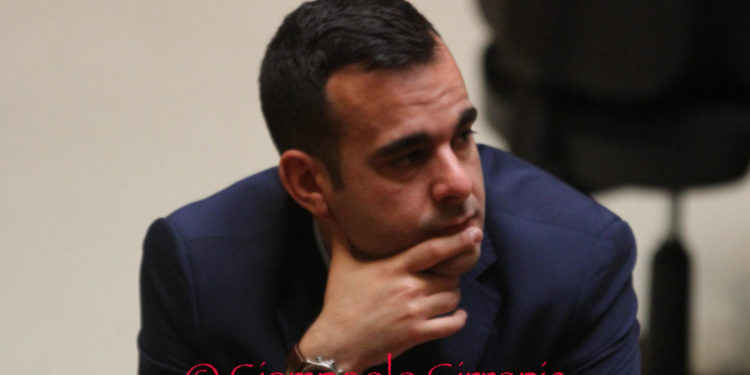 Distretto di Ales-Terralba. Alessandro Solinas (M5S): «Gravi disservizi nella farmacia territoriale»