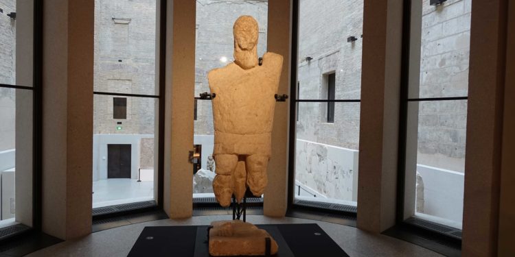 Gianni Chessa alla mostra di Berlino: «Una testimonianza dell’immenso patrimonio archeologico della Sardegna, all’interno di uno dei musei più importanti in Europa»
