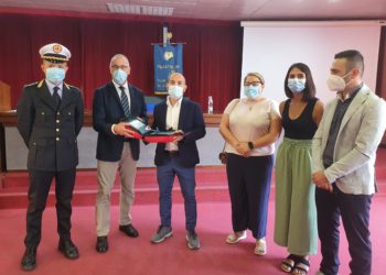 Nord Sardegna cardioprotetto: gli infermieri donano un defibrillatore al comune di Sassari