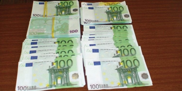 Aeroporto di Olbia: scoperti circa 30.000 euro non dichiarati