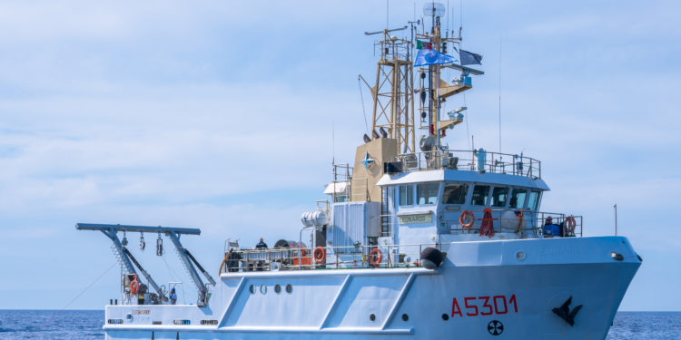A Porto Cervo arriva Leonardo, la nave impegnata con One Ocean Foundation in un progetto di ricerca marittima nel Canyon di Caprera 