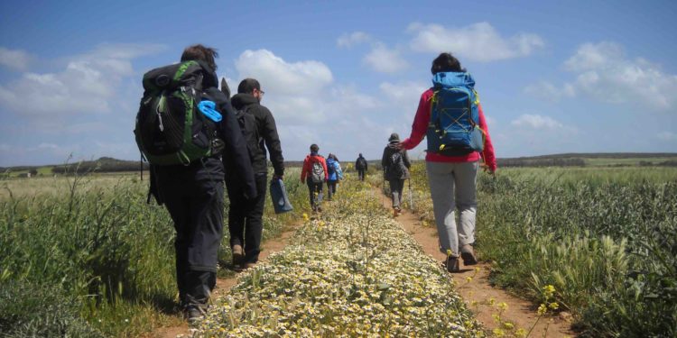 Camminantes – La via dei santuari, docu-film di un viaggio tra due isole, la Sardegna e la Corsica