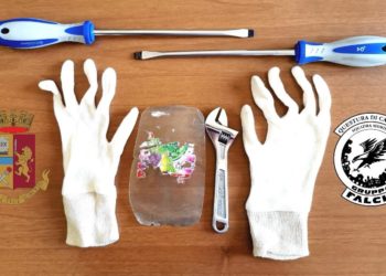 Polizia di Stato di Cagliari: tentano di entrate in un appartamento. Denunciate dai Falchi due donne