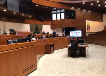 Il presidente del Consiglio regionale Michele Pais riceve Dalia Kaddari, campionessa europea dei 200 metri under 23