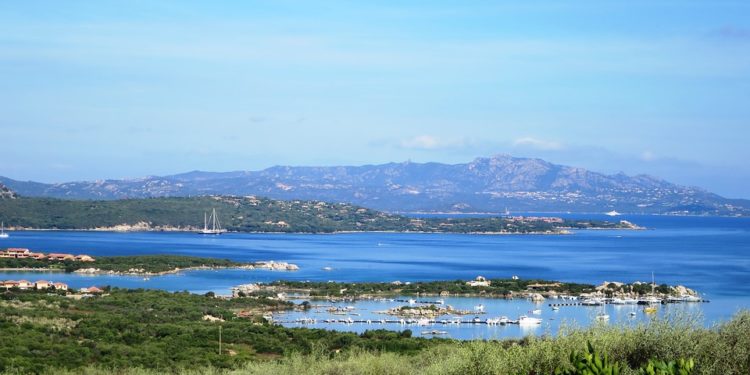 Vaccini e green pass per l’estate sarda, ecco la posizione di Confindustria Centro Nord Sardegna