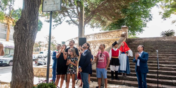 Porto Torres: la scalinata del muraglione di San Gavino intitolata a Francesco Falchi