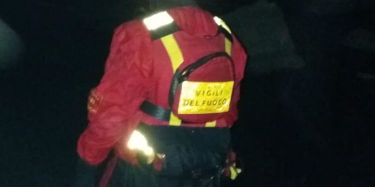 Tragedia nella notte a Meana Sardo, morto un 57enne