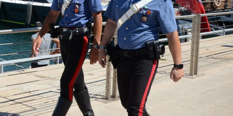 Un bimbo di 3 anni ha rischiato di annegare nella piscina di un campeggio di Capo Ferrato (Muravera), lo ha salvato il bagnino