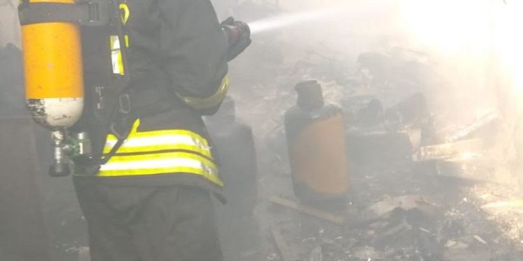 Sindia: esplode una bombola di gas,  intervengono i vigili del fuoco