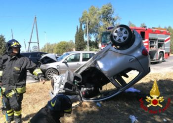Scontro tra due auto a Quartu Sant’Elena, due feriti, uno ricoverato in ospedale in codice rosso
