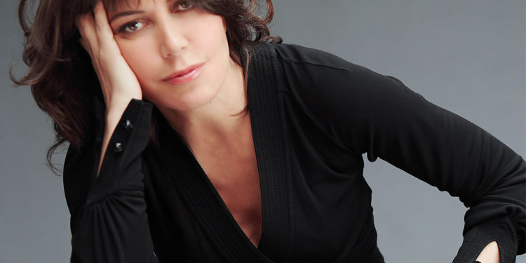 Sabina Guzzanti presenta 2119 La disfatta dei Sapiens lunedì a Ploaghe e martedì a Fordongianus