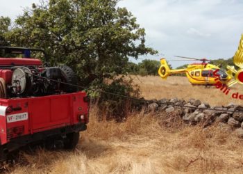 Sospetta frattura di un femore per una signora nelle campagne di Paulilatino, intervengono i vigili del fuoco