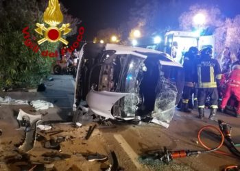 Incidente stradale a Capriccioli, sul posto i vigili del fuoco