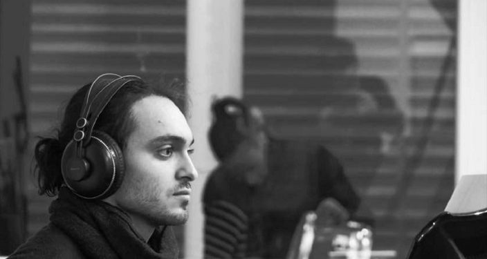 Domani sera, a Nuoro, il contrabbassista Maurizio Congiu col suo progetto Indomu in concerto alle 21.00 nel Giardino della Biblioteca Satta