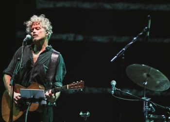 Domenica 8 agosto, a Fordongianus, Niccolò Fabi in concerto, alle 22.00, alle Antiche Terme Romane