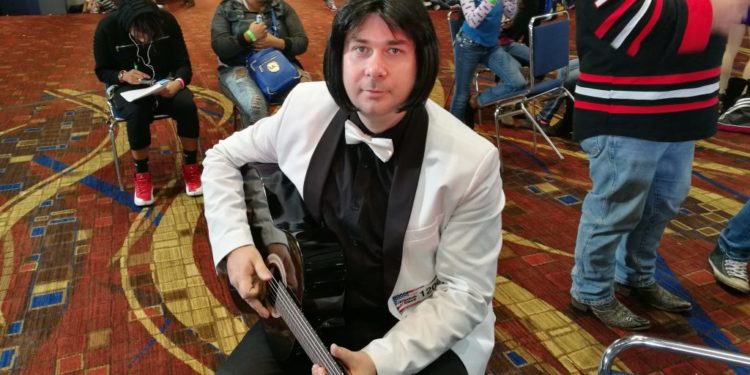 Questa sera, alle 22.00, al parco di villa Siotto, a Sarroch, Ruggero de I Timidi con “Neverending Battigia”