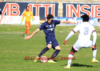 Dopo Werther Carboni, Daniele Cannas e Cristiano Palombi, un quarto ex Carbonia giocherà nel Latte Dolce: Yuri Salvaterra. Al Latte Dolce anche l’ex Torres Daniel Bilea