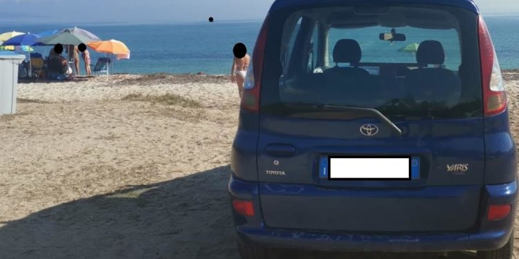 Fiume Santo: con l’auto in spiaggia, sanzionato un uomo