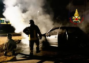 Macchine a fuoco a Su Planu e Maracalagonis, sul posto i vigili del fuoco