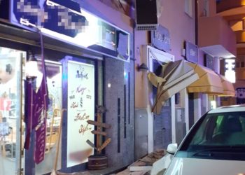 Intorno alle 19.50 si è verificato il crollo di un balcone, in via Riva Villasanta angolo via Famagosta, a Cagliari-Pirri