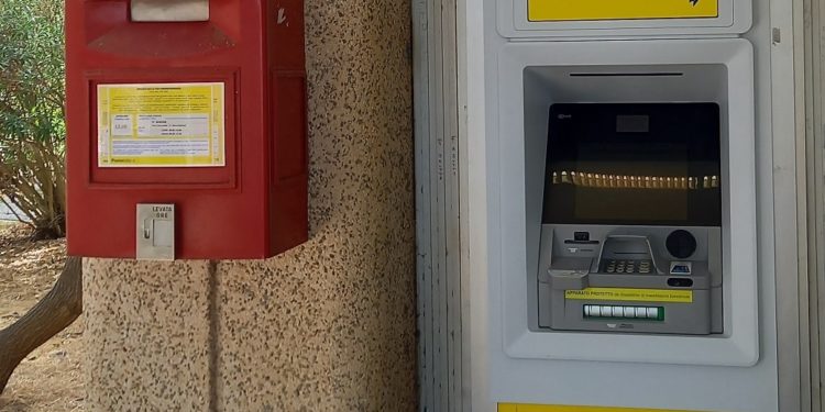 Borore, ecco il nuovo Atm Postamat