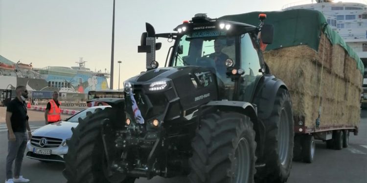 Da Padova a Nuoro in trattore per sostenere gli agricoltori sardi in difficoltà per l’emergenza incendi