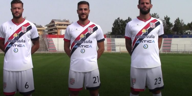 La Torres ha una nuova maglia ufficiale