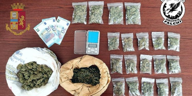 Operazione antidroga del gruppo Falchi della Polizia di Stato, arresti a Capoterra