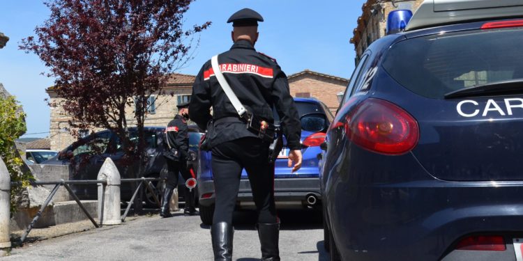 Un disoccupato 43enne di Monserrato è stato denunciato a piede libero dai carabinieri per furto aggravato ai danni di un operaio 41enne di Samassi
