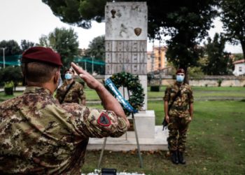 Festa dei paracadutisti, sottosegretario Stefania Pucciarelli: «Specialità altamente competente ed affidabile anche nelle situazioni più critiche»