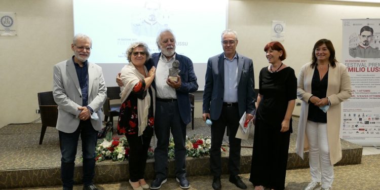 Sergio Staino a Cagliari: “Joyce Lussu era un inno alla libertà e Bobo nacque dopo una vacanza in Sardegna”