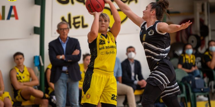 Techfind, buona la prima! La Spezia si arrende al PalaVienna (77 a 63)