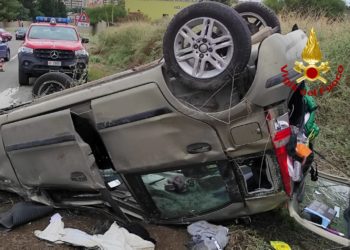 Incidente stradale nella strada comunale di Pitz’e Serra, i vigili del fuoco intervengono per la messa in sicurezza
