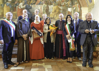 Questa mattina, nel Convento della Porziuncola, è stato presentato il riconoscimento “Rosa d’argento – Frate Jacopa 2021″