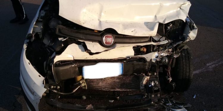 Olbia: incidente stradale nella circonvallazione ovest, due persone in codice rosso