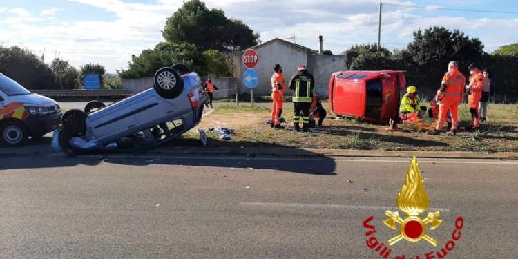Incidente stradale sulla 131 al primo incrocio per Sorso, tre donne ferite