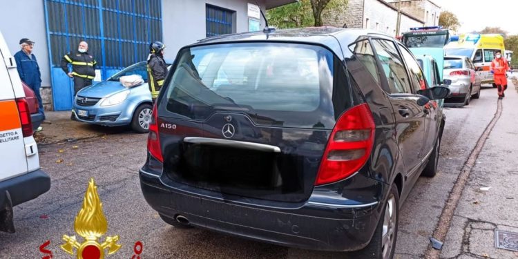 Tempio Pausania: incidente stradale in via Stadio Nuovo, due persone ferite