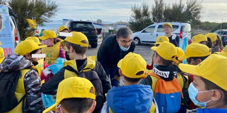 Sassari, successo per “Puliamo il mondo”: coinvolti 172 bambini