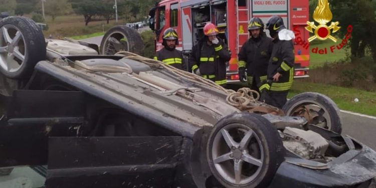 Incidente stradale tra San Basilio e Goni, grave una donna