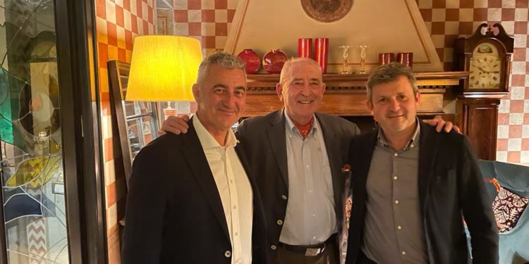 Alghero: conferita la cittadinanza onoraria all’imprenditore vitivinicolo Vittorio Moretti